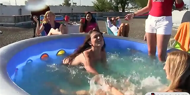 college,lesbian,oral,outdoor,pussy,teen
